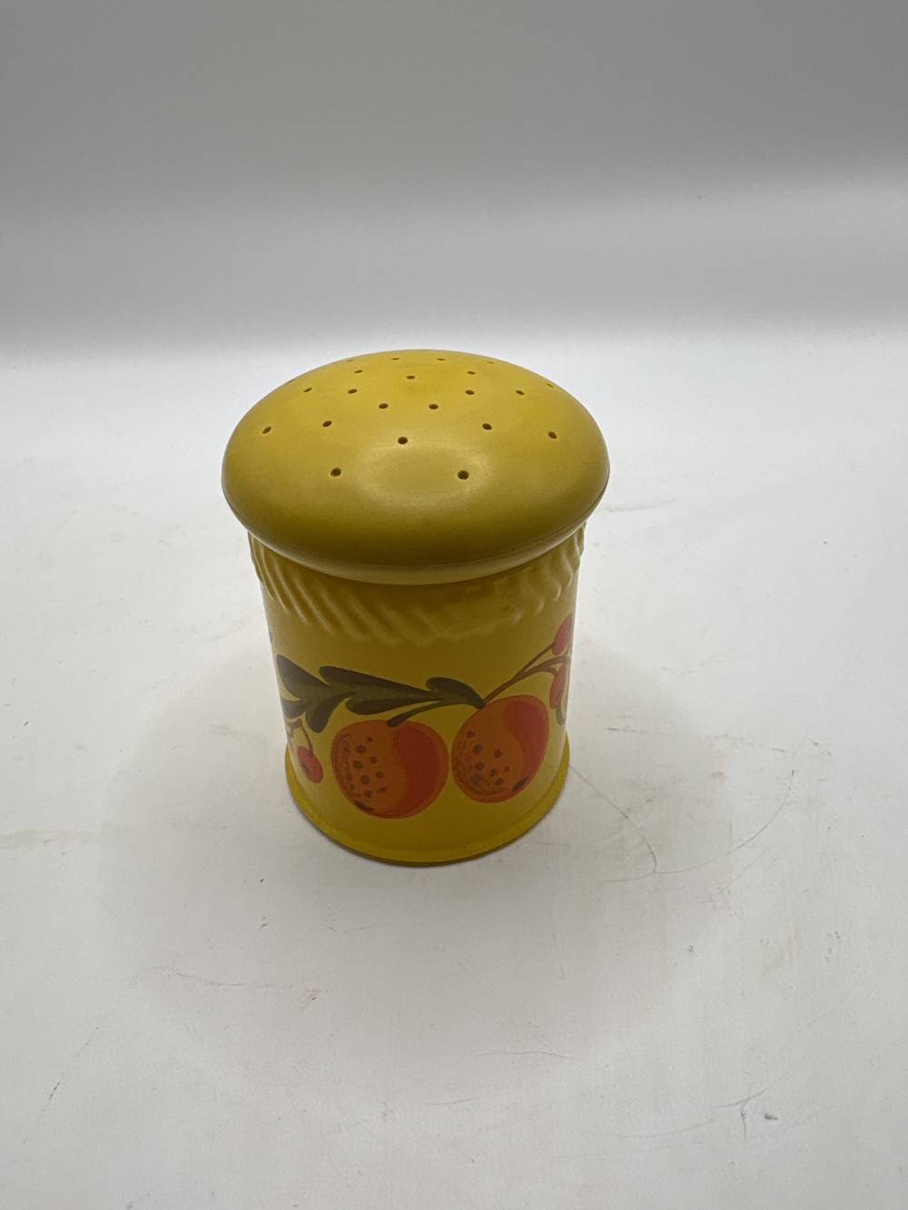Avon Pennsylvania Dutch Moonwind Powder Sachet Shaker As-is