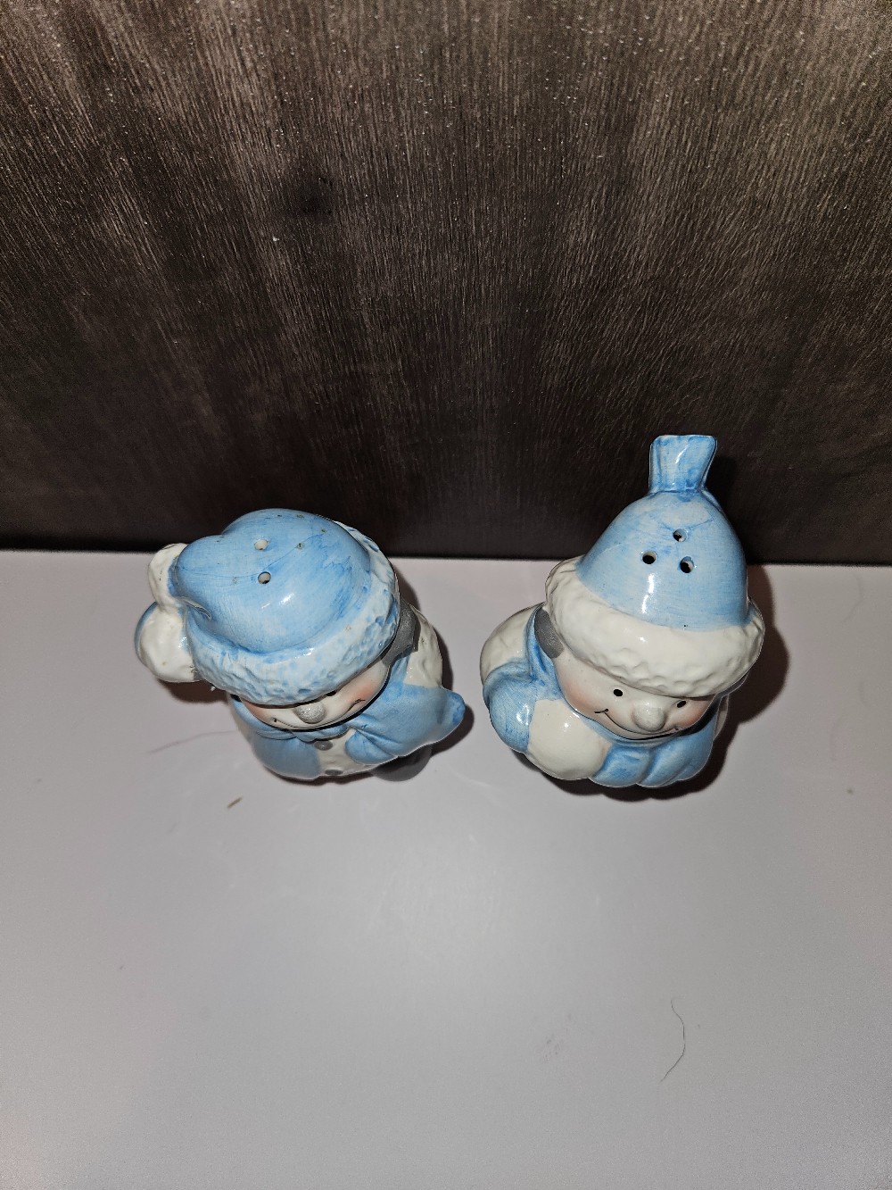 ceramic snowman salt and pepper shakers