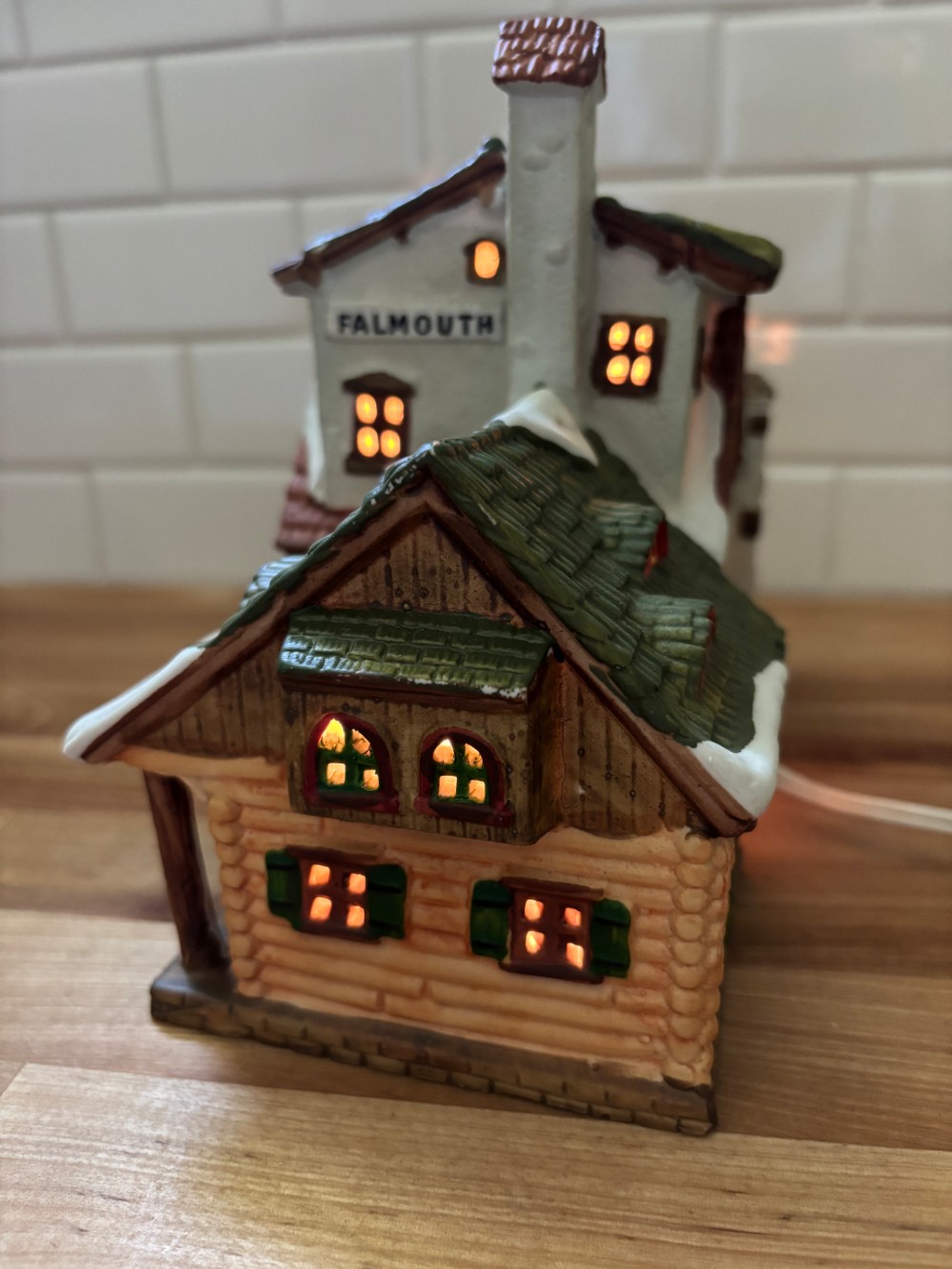 Falmouth Woodcrafter Christmas Village Lighted Building House Lemax Dickensvale 1994