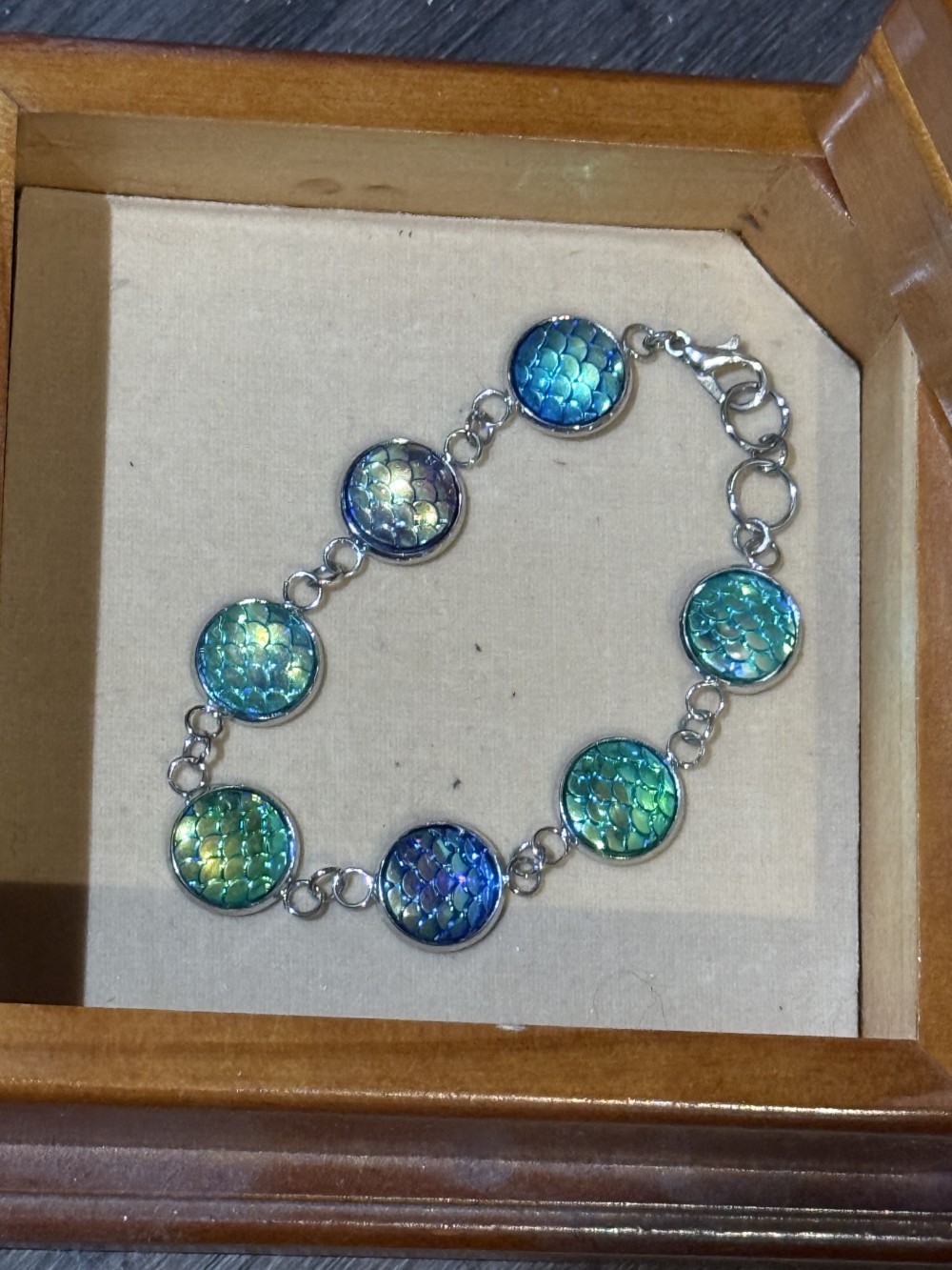 Bracelet Mermaid or Dragon Skin Medallions