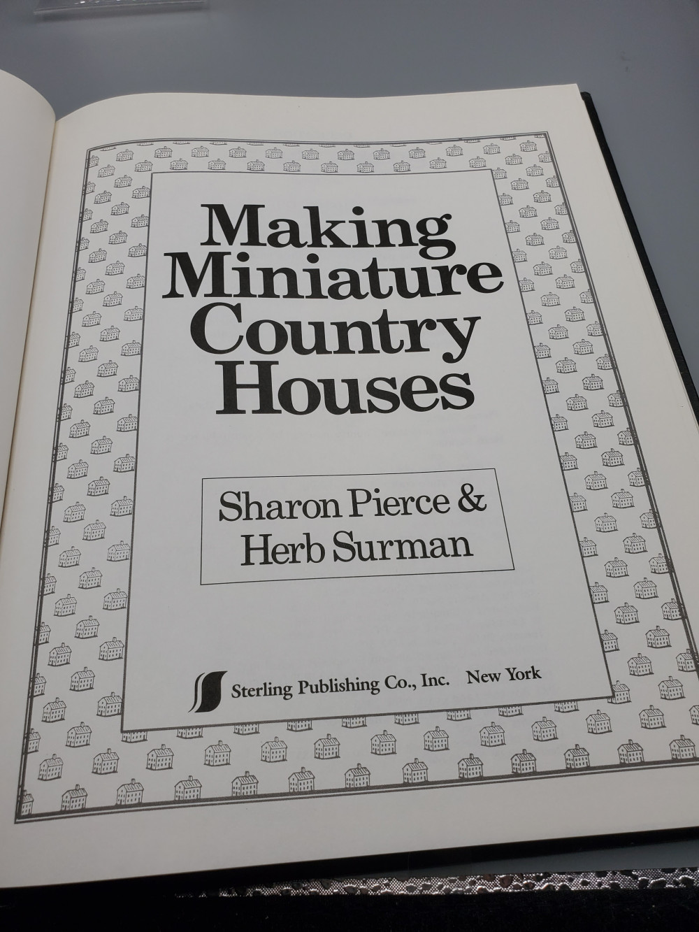 Making Miniature Country Houses 1990