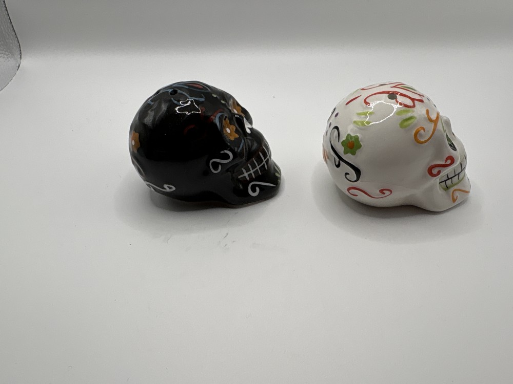 Day of The Dead Sugar Skull S & P Shaker Set