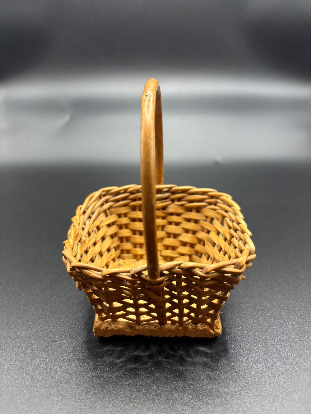 Basket small square w/handle fiberboard base Made in Portugal