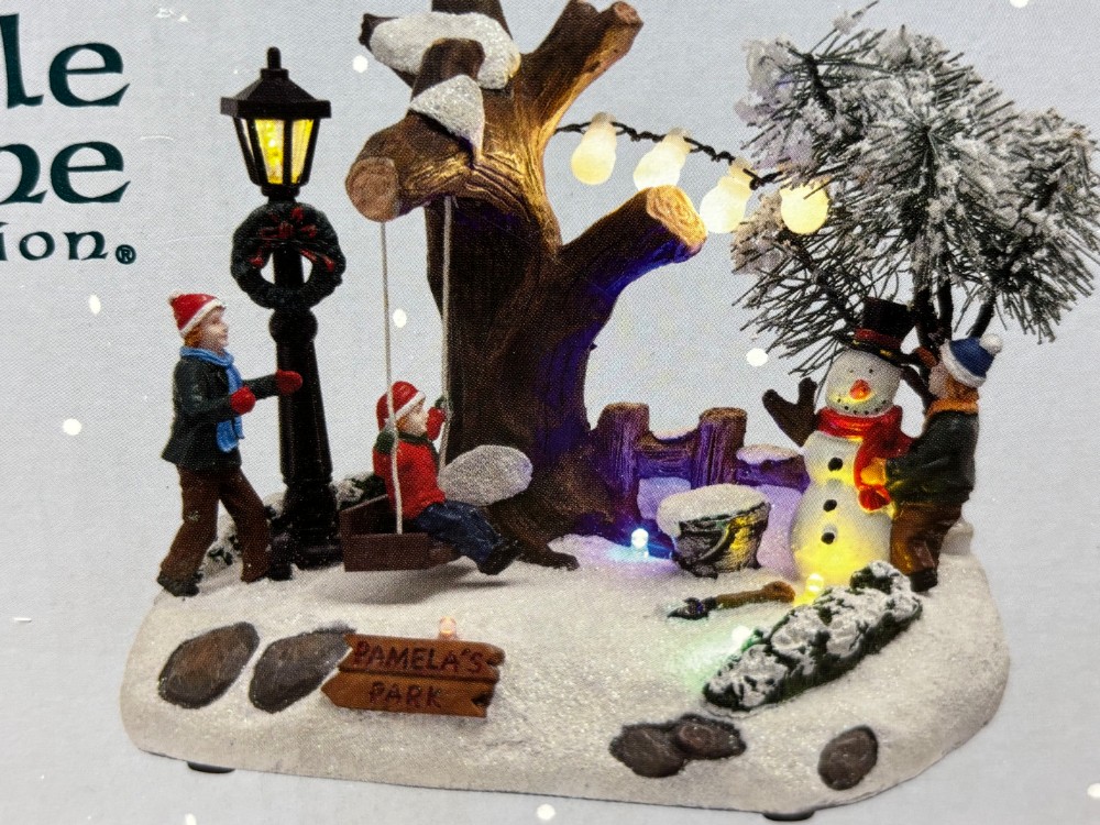 Carole Towne Pamelas Park Lemax Christmas Village 2016 LED Lighted 0783892