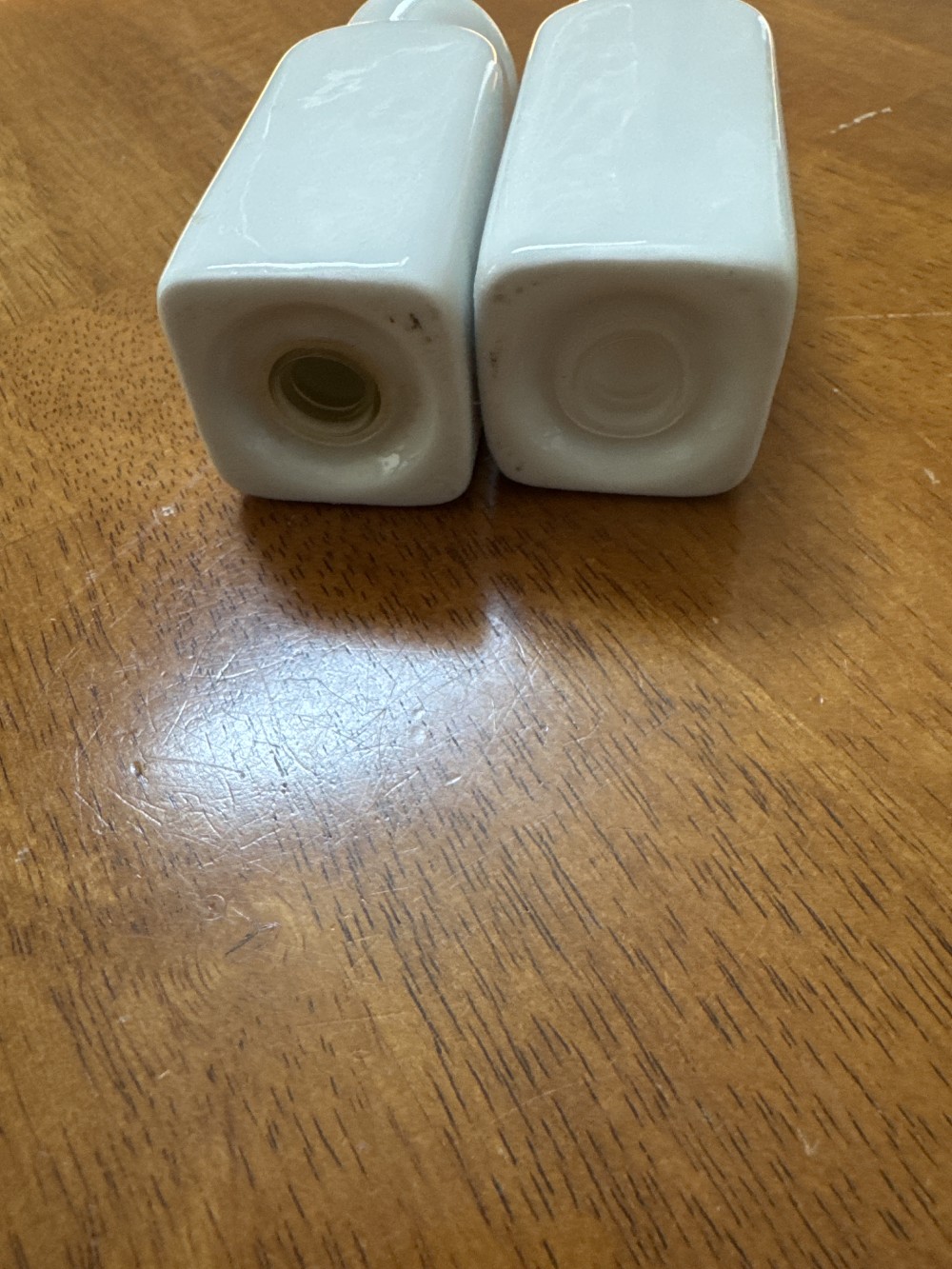 SALT & PEPPER, WHITE PORCELAIN