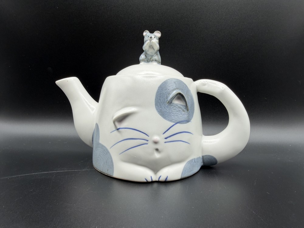 Takahashi Kitty Cat Tea Set