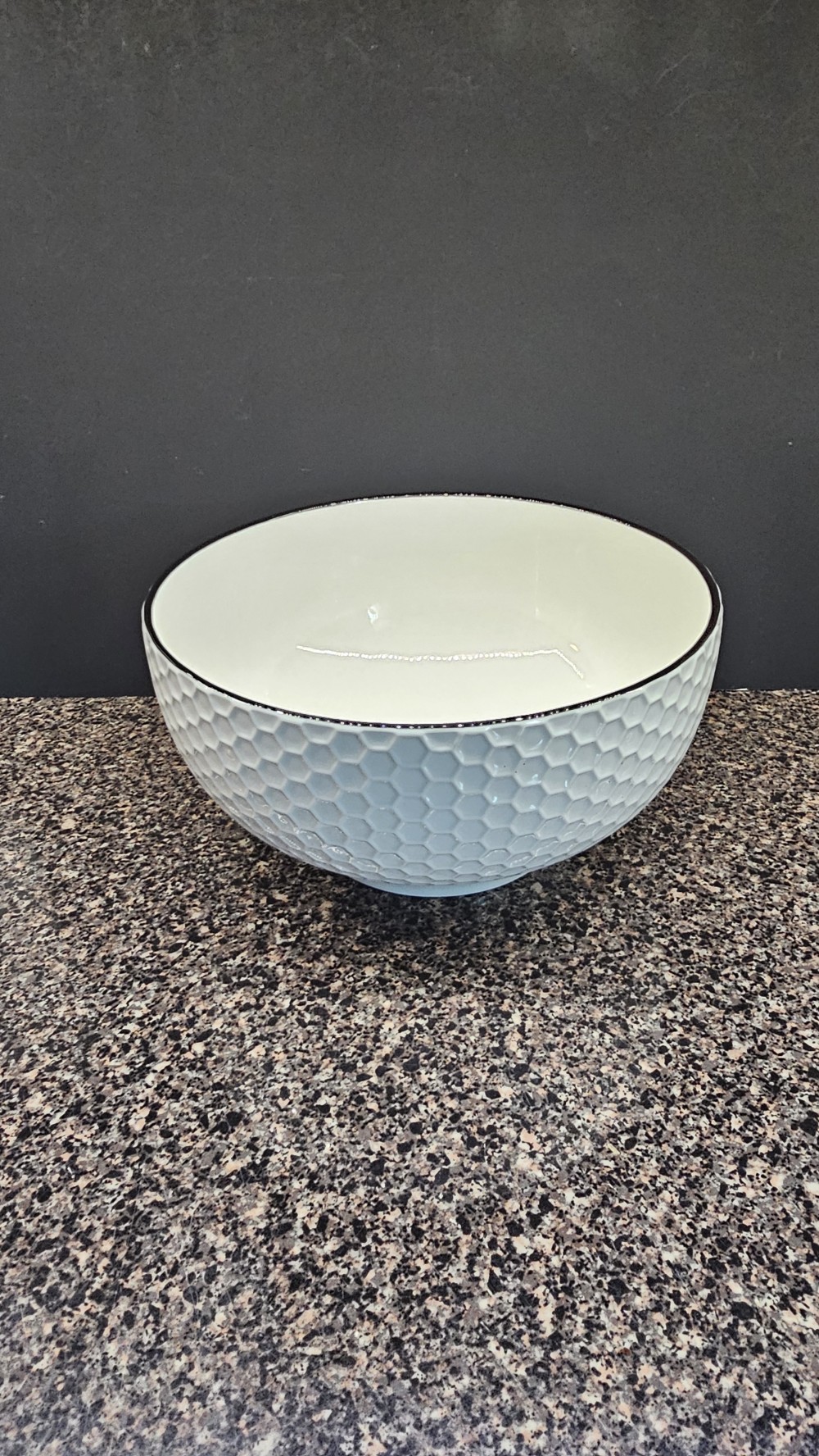 Large honeycomb bowl