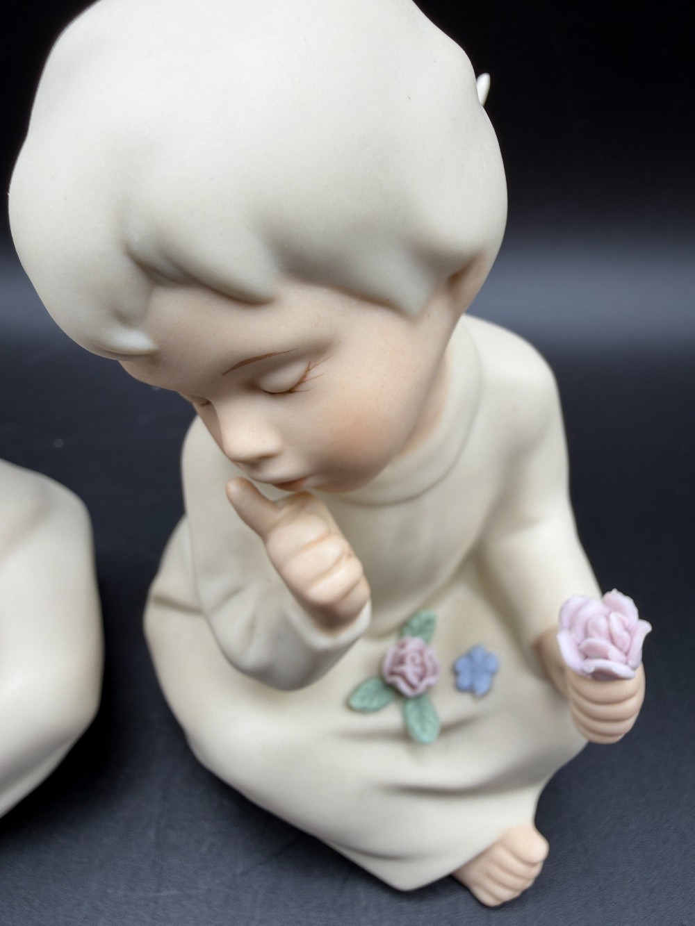 Vintage 1991 Homco Porcelain Sitting Angel Figurines - Set of 2 Signed Mizuno Cherubs