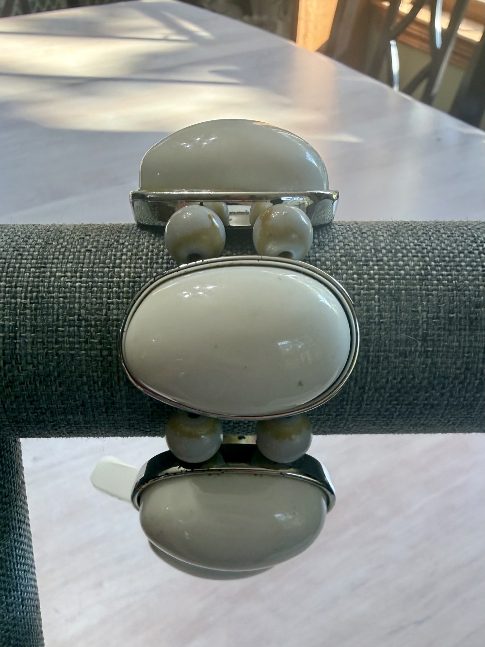 Vintage Chunky Bracelet - Large White Ovals