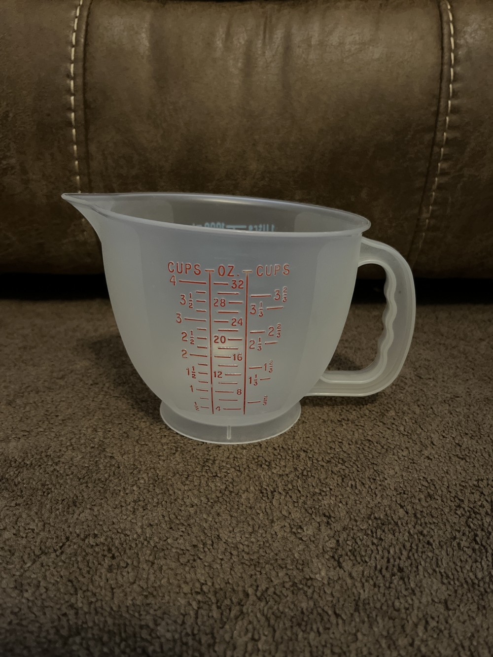 Vtg Tupperware 32oz measuring cup
