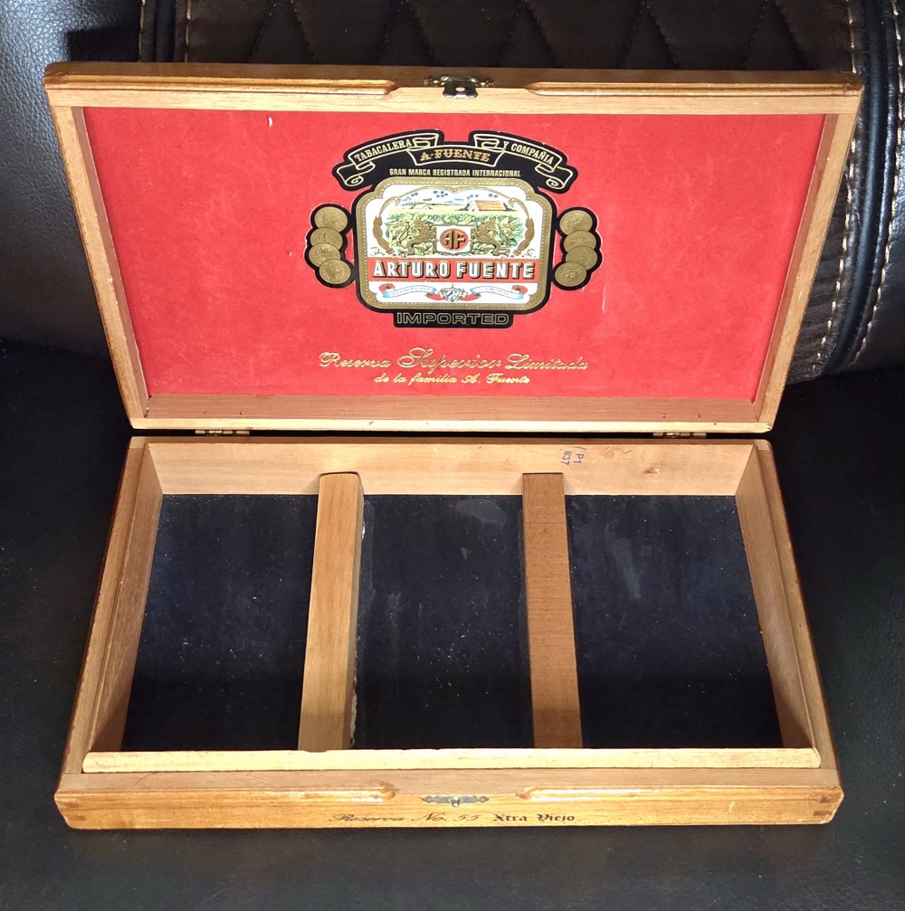 VTG Arturo Fuente Wood Cigar Box