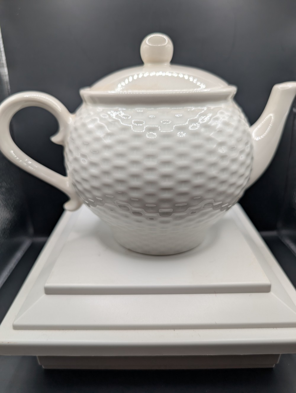 Vintage 1985 Teleflora teapot