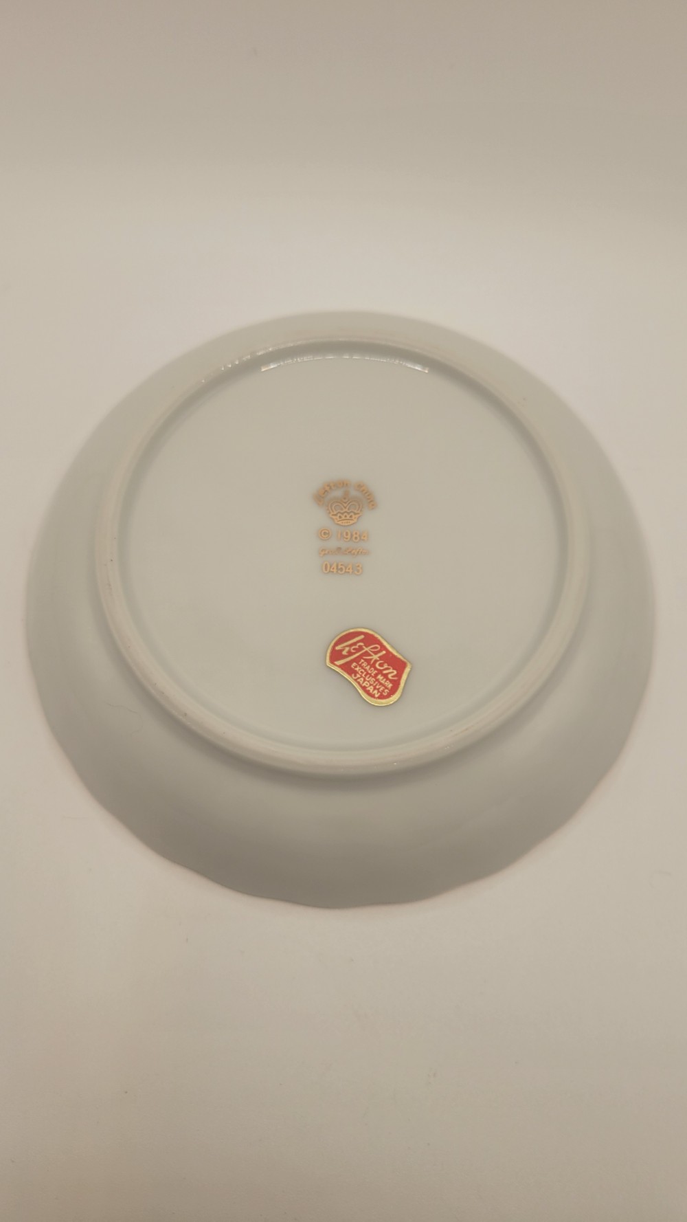 Christmas Cardinal and Holly Swirl Dish - Gold Rim