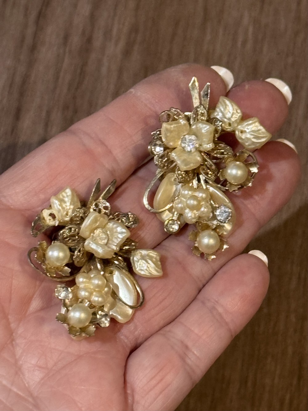 Vintage Floral Pearl and Rhinestone Gold Clip on Earrings