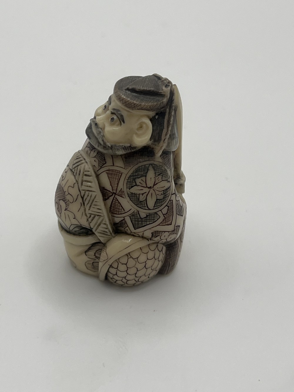 Mid 20thc ivory Netsuke  Japan