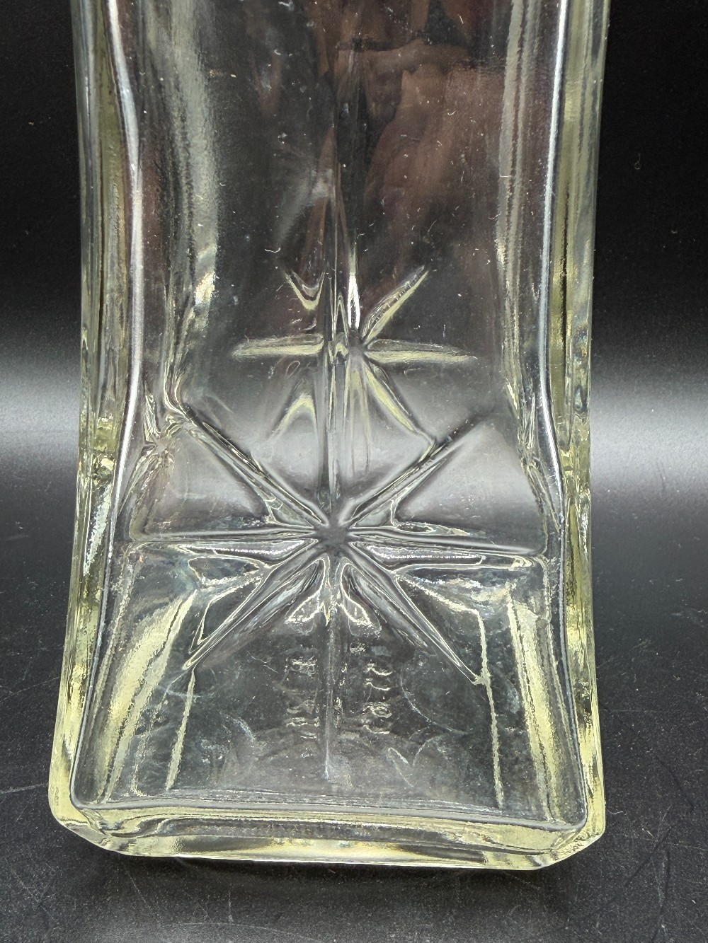 Starburst Decanter Clear Glass with Stopper