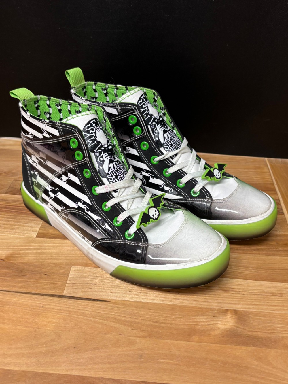 Beetlejuice Ground Up High Top Sneakers Black Green Its Showtime Size 9.5