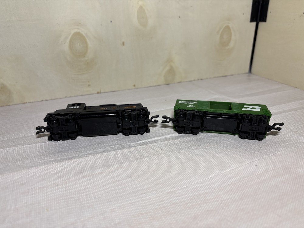 1983 Hot Wheels Rio Grande Locomotive and Burlington Northern Rail Car - Preowned As Is