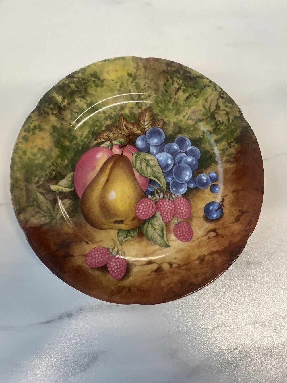 Set 6Limoges dessert plates with fruit