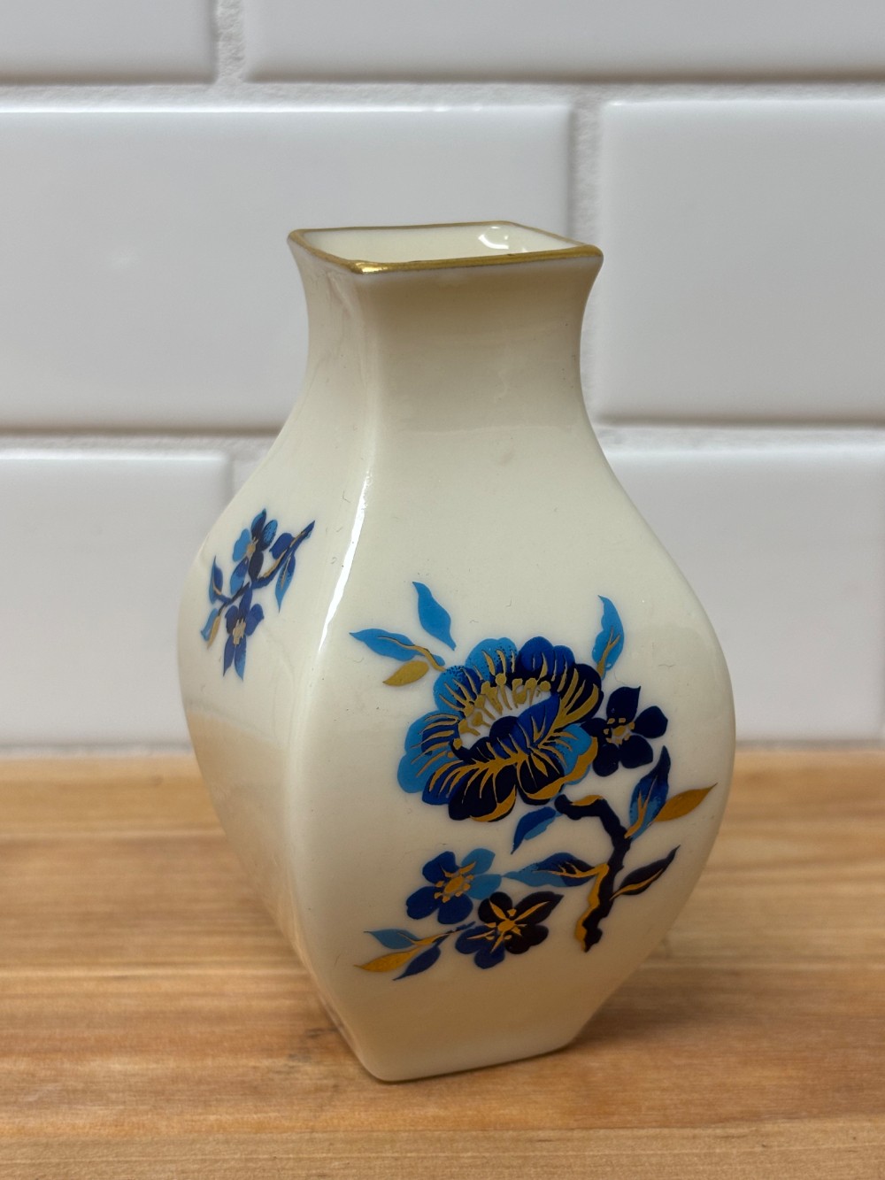 Bud Vase Lenox Pagoda Ivory Fine China Blue & Gold Floral Made in USA