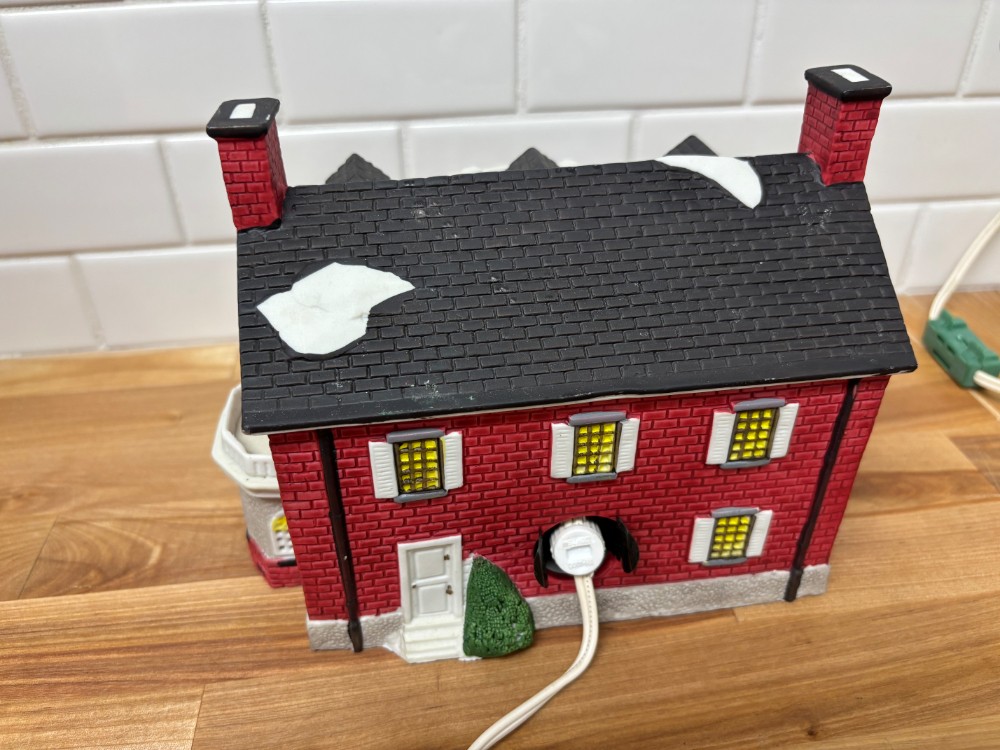 Lemax Dickensvale The White House Lighted Porcelain Building 1993