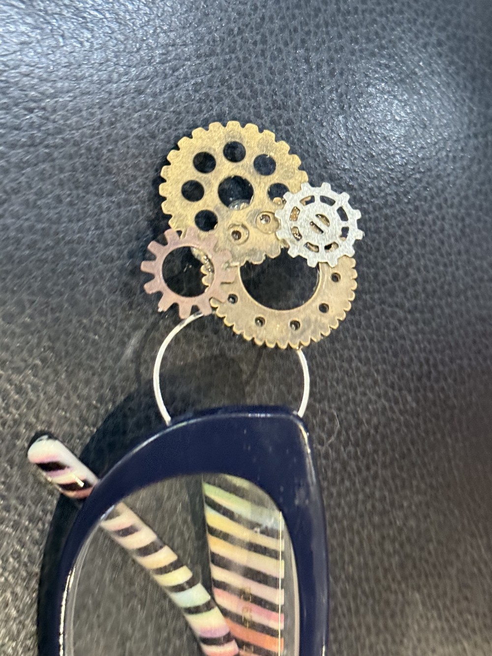 Eyeglass or ID Badge Holder Pin - SteamPunk Gears