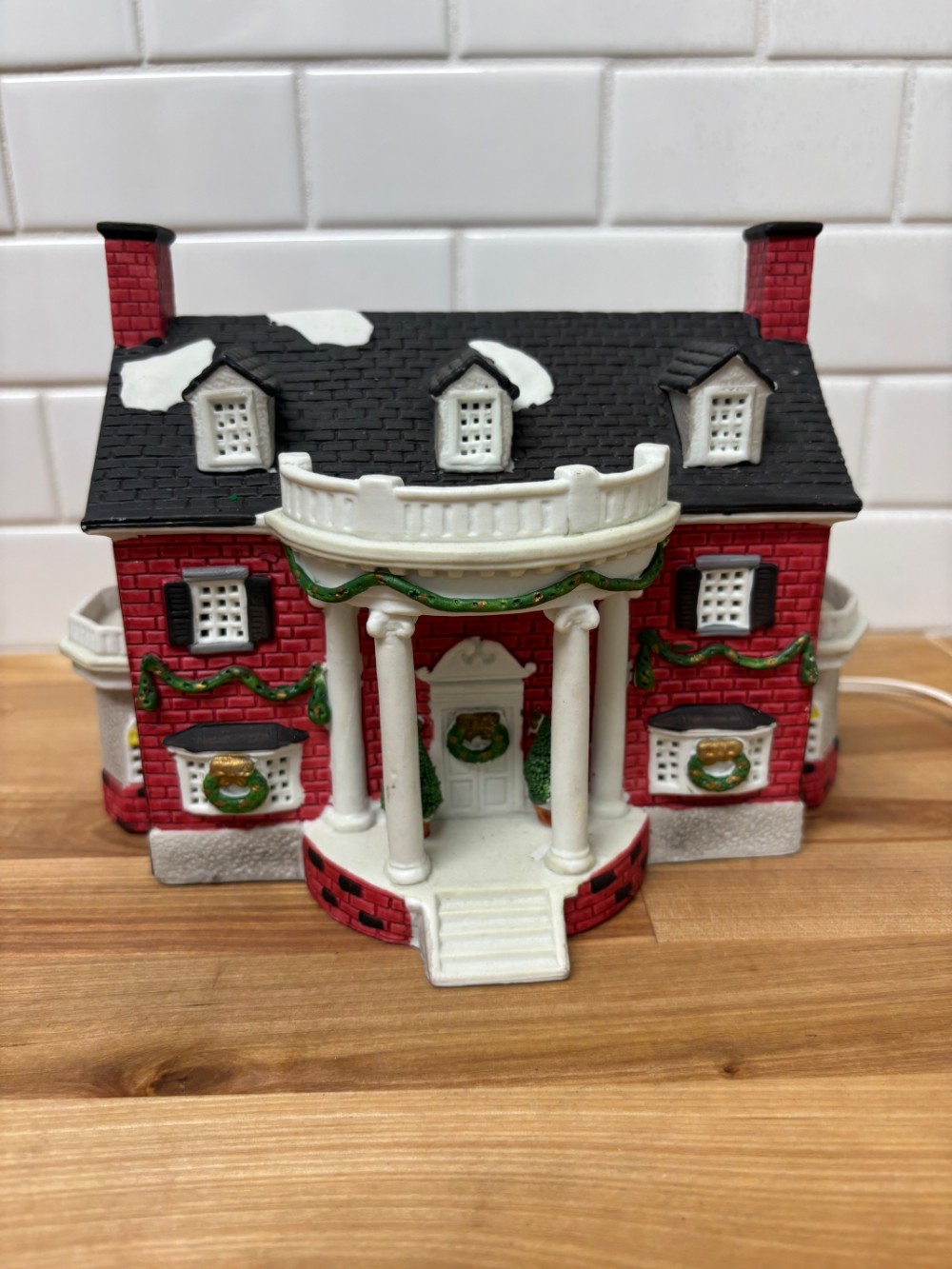 Lemax Dickensvale The White House Lighted Porcelain Building 1993