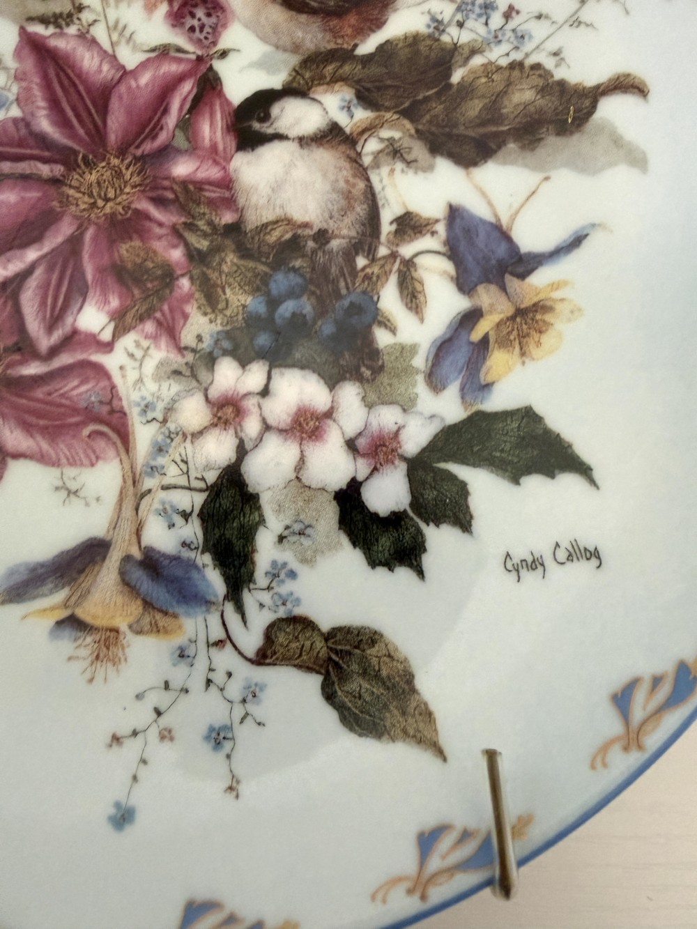 Bird & Floral Decorative Plate w/ hook