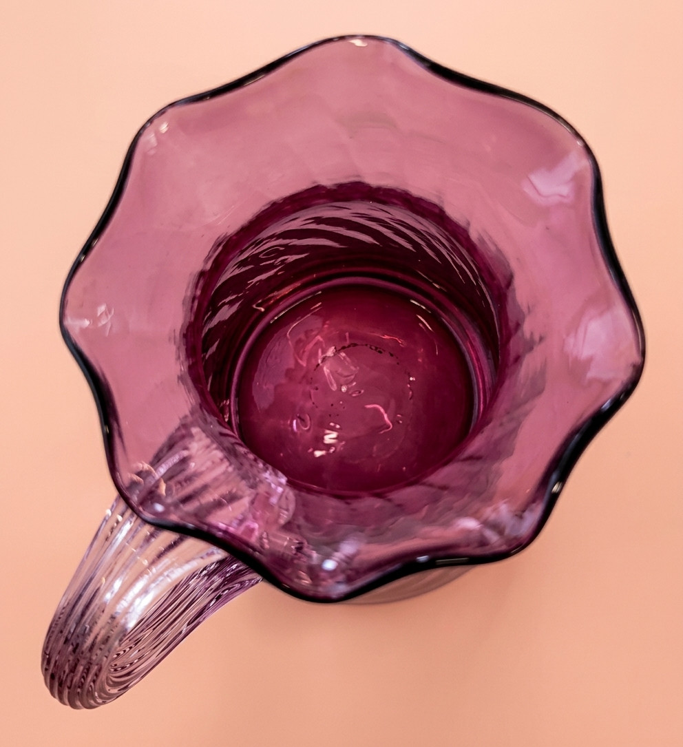 VTG Pilgrim Glass Optic Swirl Ruffle-Rim Pitcher