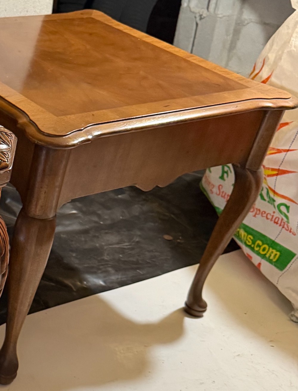 Wood end side table Queen Anne legs w/round corners & drawer