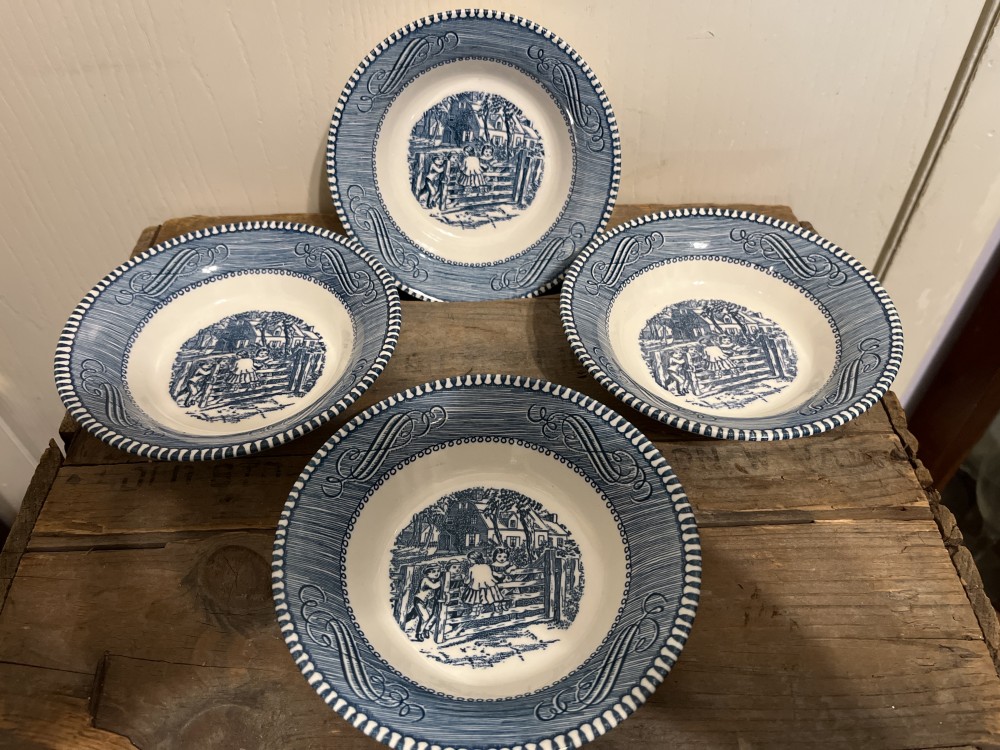 Vtg Currier & Ives Berry Bowl