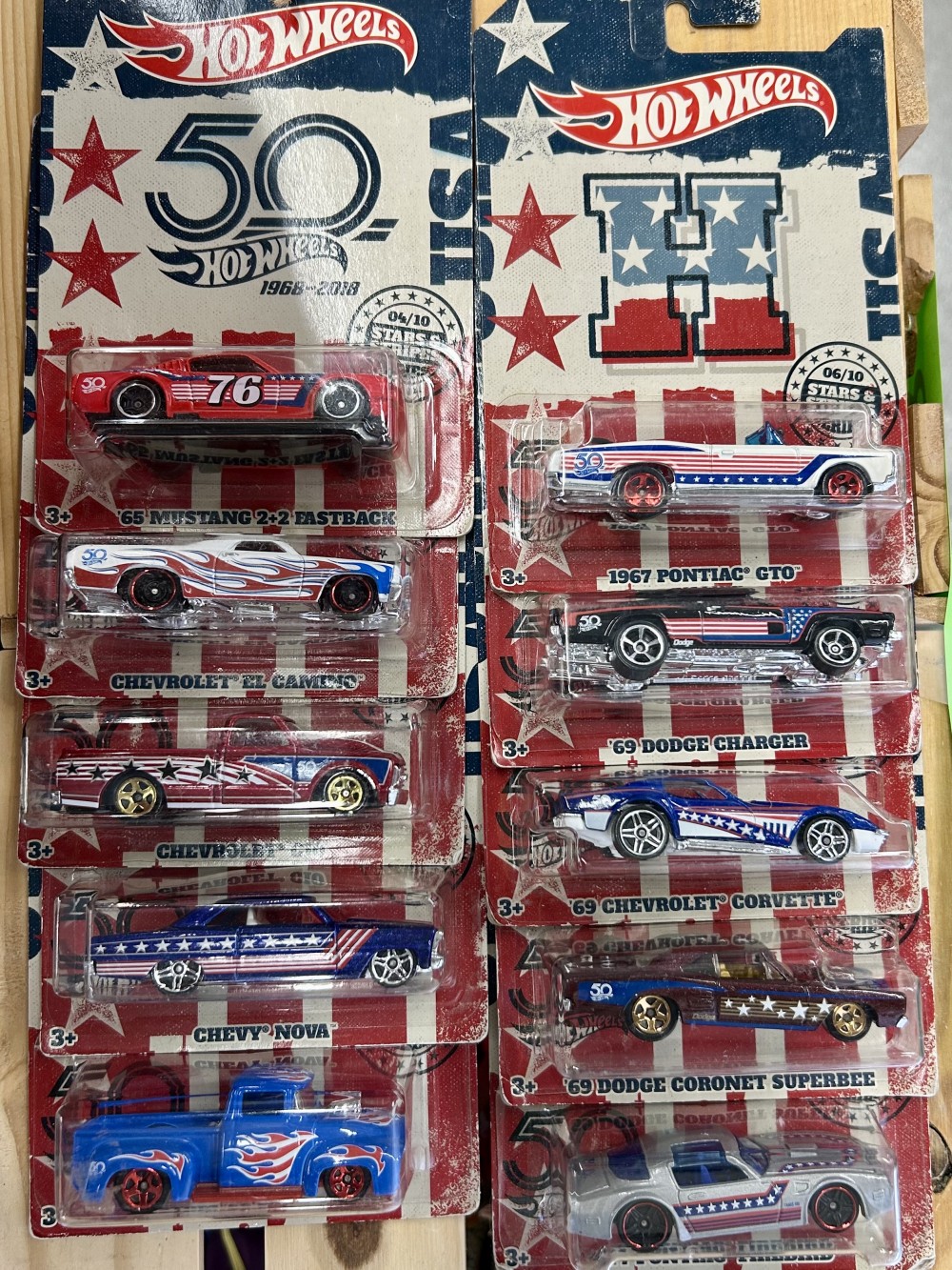 Hot Wheels Stars & Stripes Set of 10