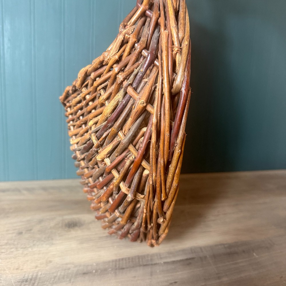 Willow Wall Pocket Basket, Twisted Handle