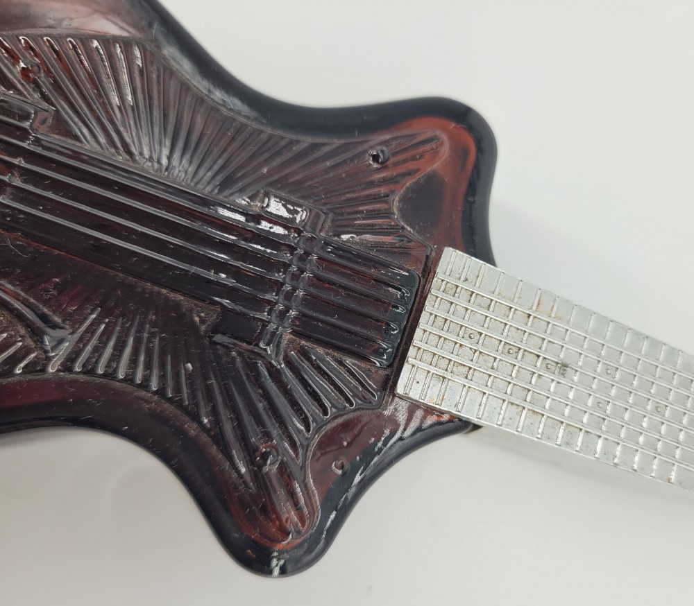 VTG 1970s Avon Electric Guitar Wild Country aftershave bottle