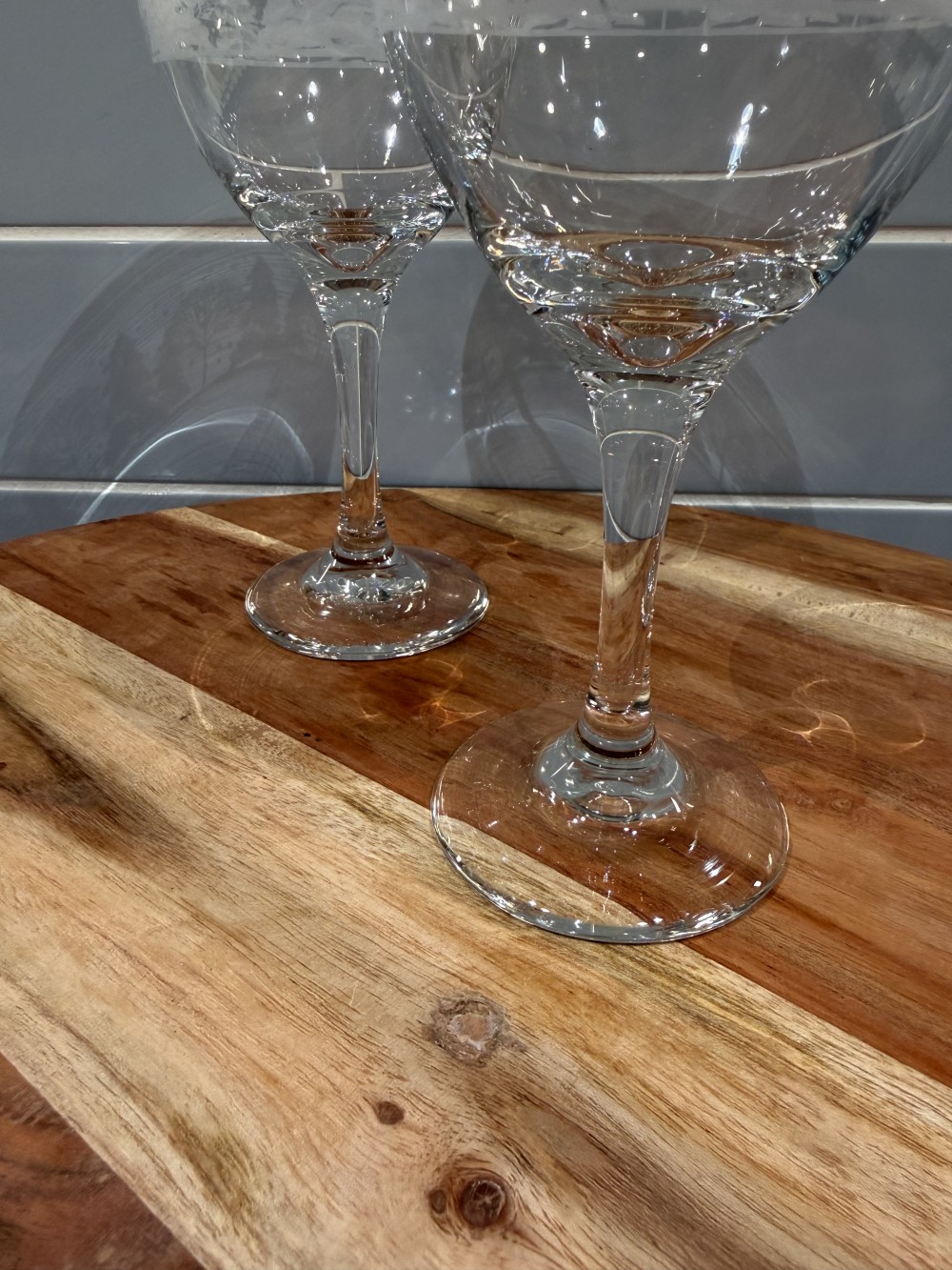 Vintage Libbey Winter Wonderland Etched Wine Glasses - Pair of 2