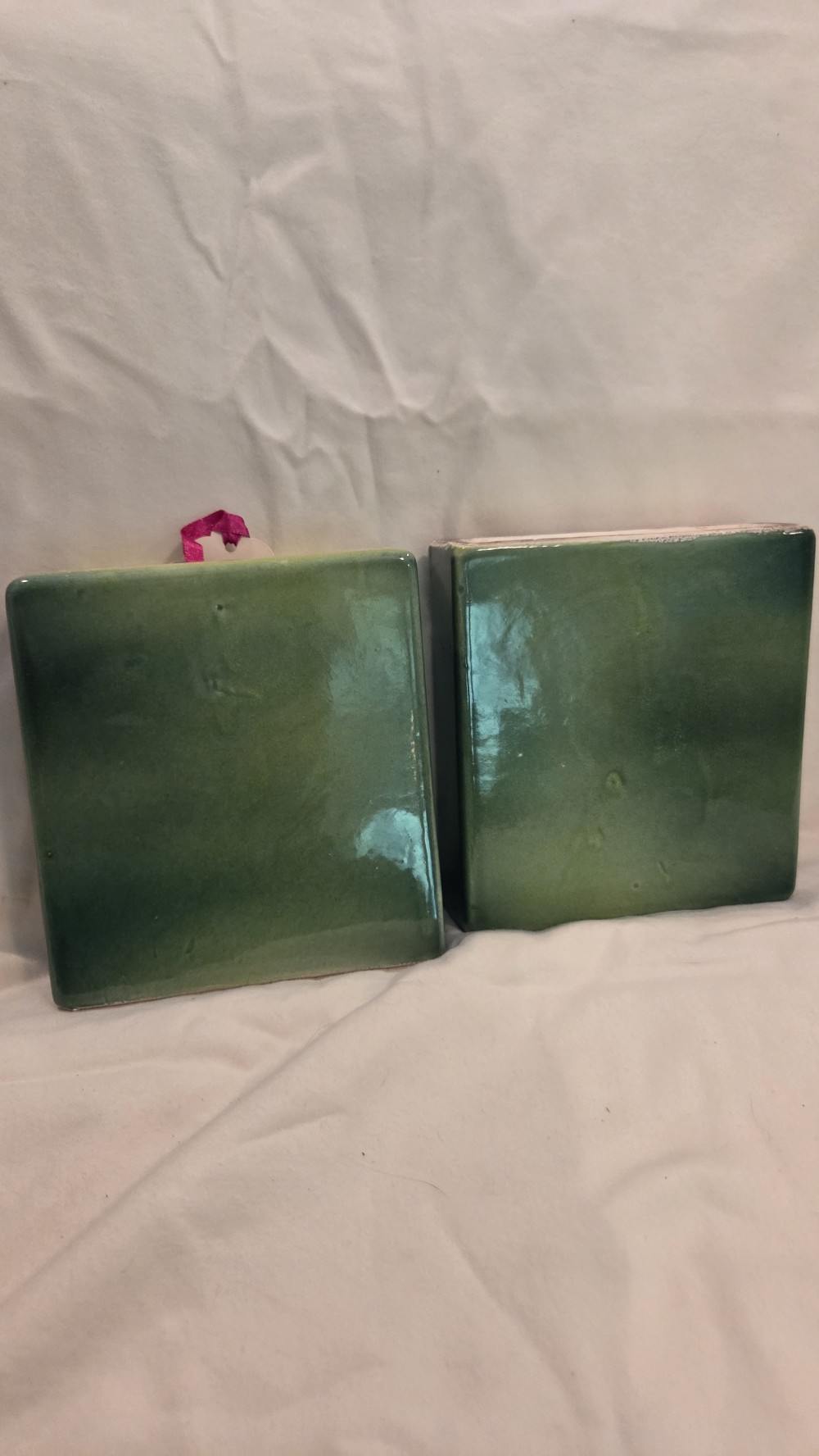 DO-111 pair pottery bookend planters