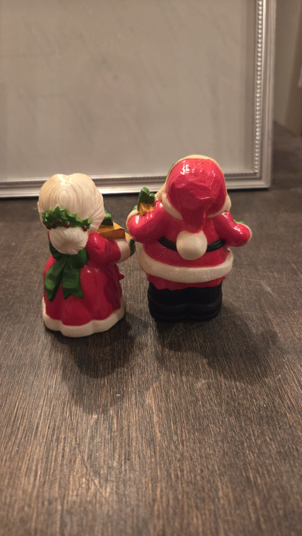 SS-108 1970s Hallmark Santa S&P