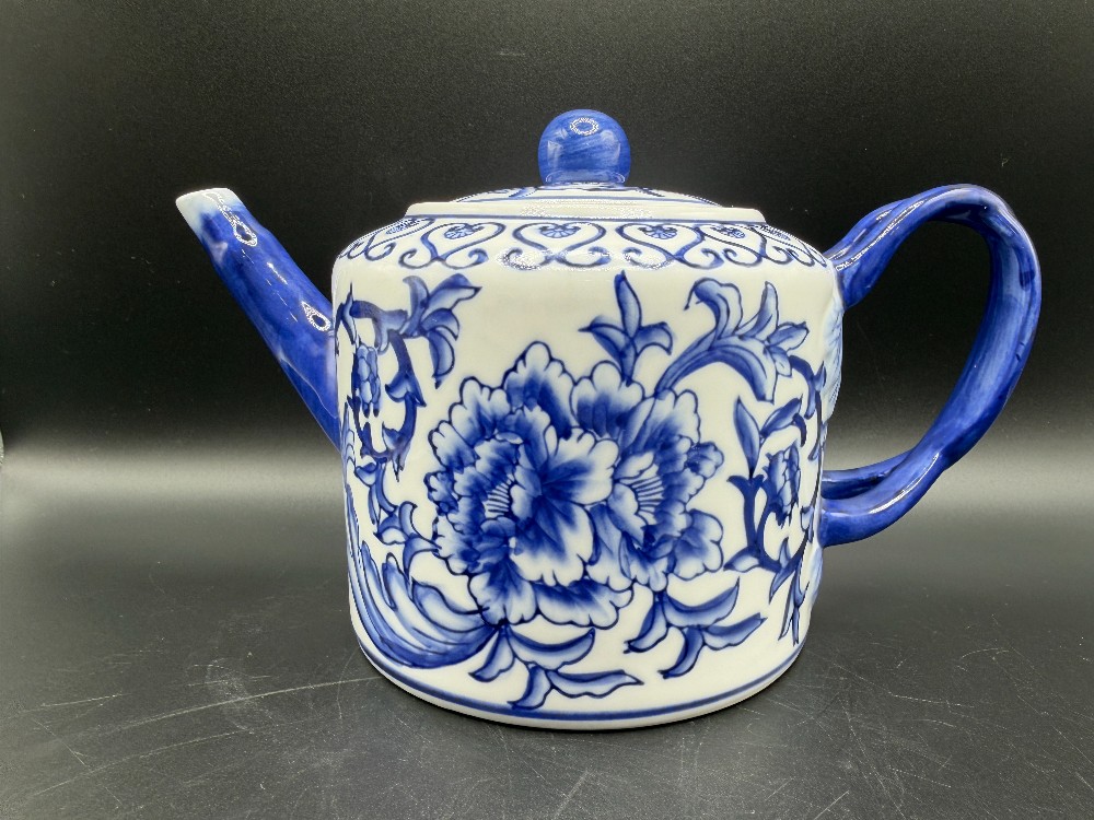 Vintage The Bombay Company Blue and White Porcelain Teapot, Chinoiserie Peony Floral Tea Pot with Lid