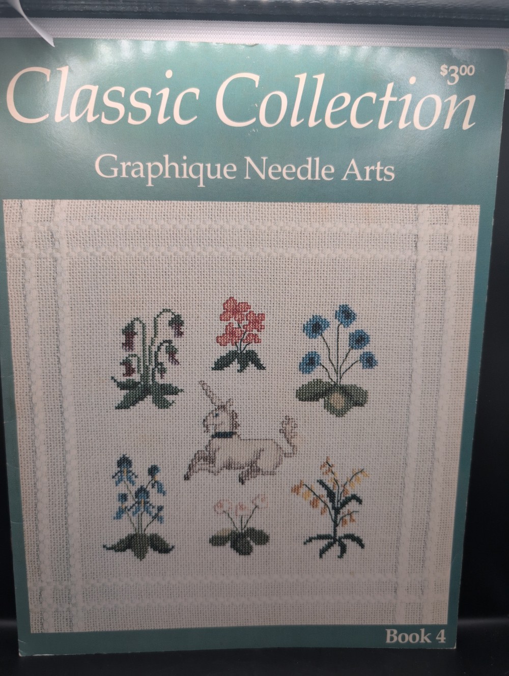 Vtg 1978 Classic Collection needlework design book