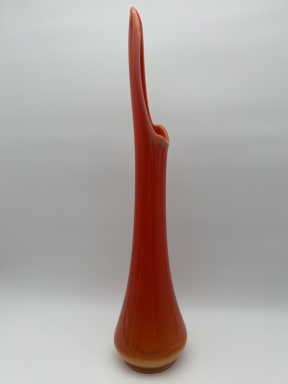 L.E. Smith Smoothie Bittersweet Slag Swung Vase