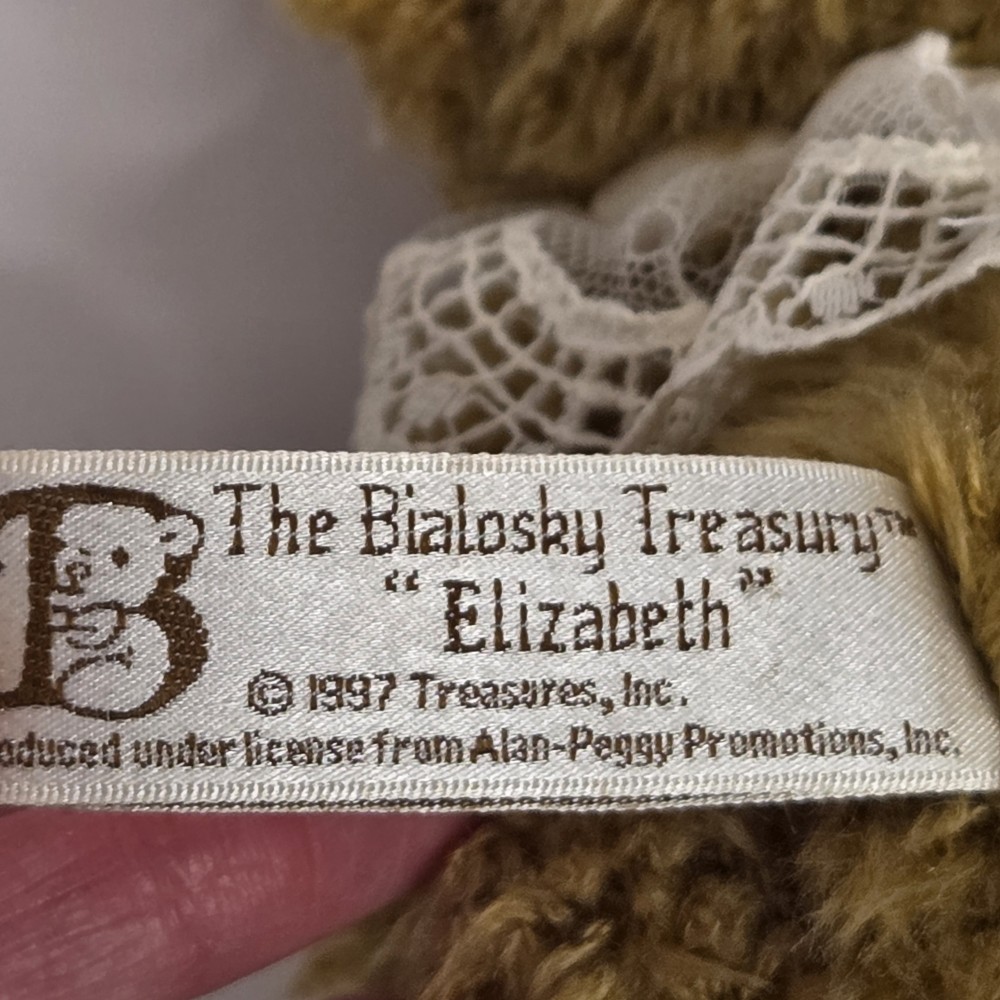 VTG Bialosky Treasury Elizabeth Bear