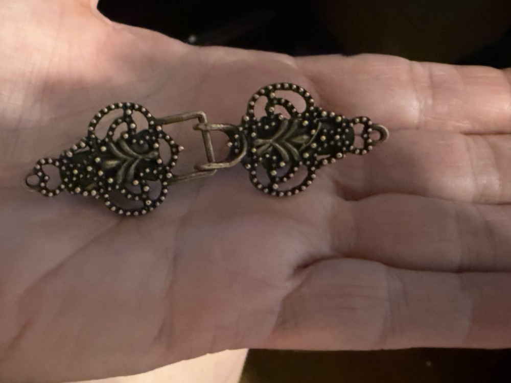 Sweater Clip, Cloak Clip, Dress Clip: Filigree Dotted