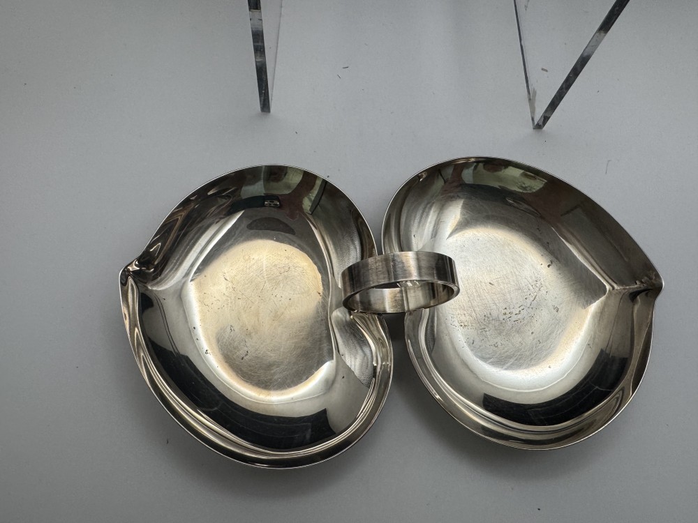 SILVER DOUBLE LEAF/HEART SHAPED BOWLS