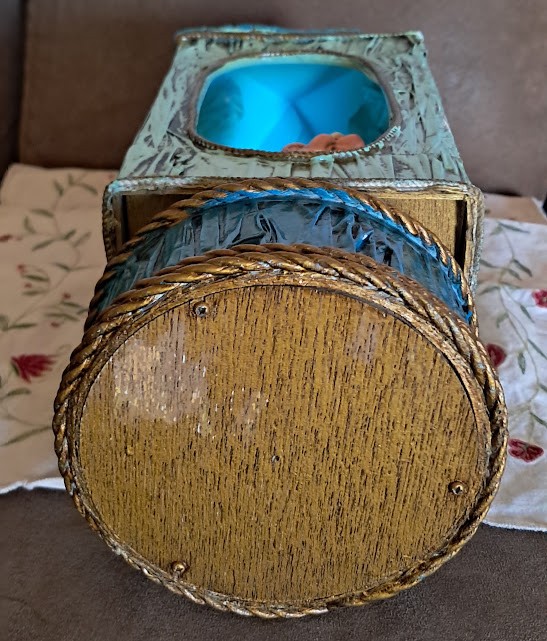 Japanese Musical Christmas Lantern (Paper Mache')