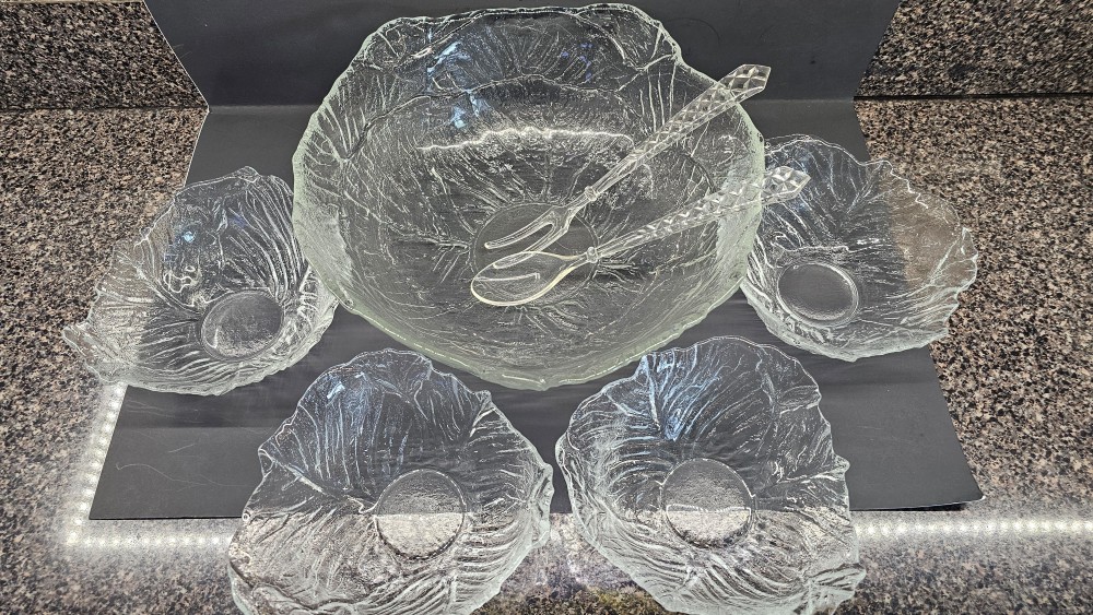 Vintage 5 Piece Cabbage Leaf Salad Bowl Crystal Clear Glass Set by Viking Glass w/acrylic utensils