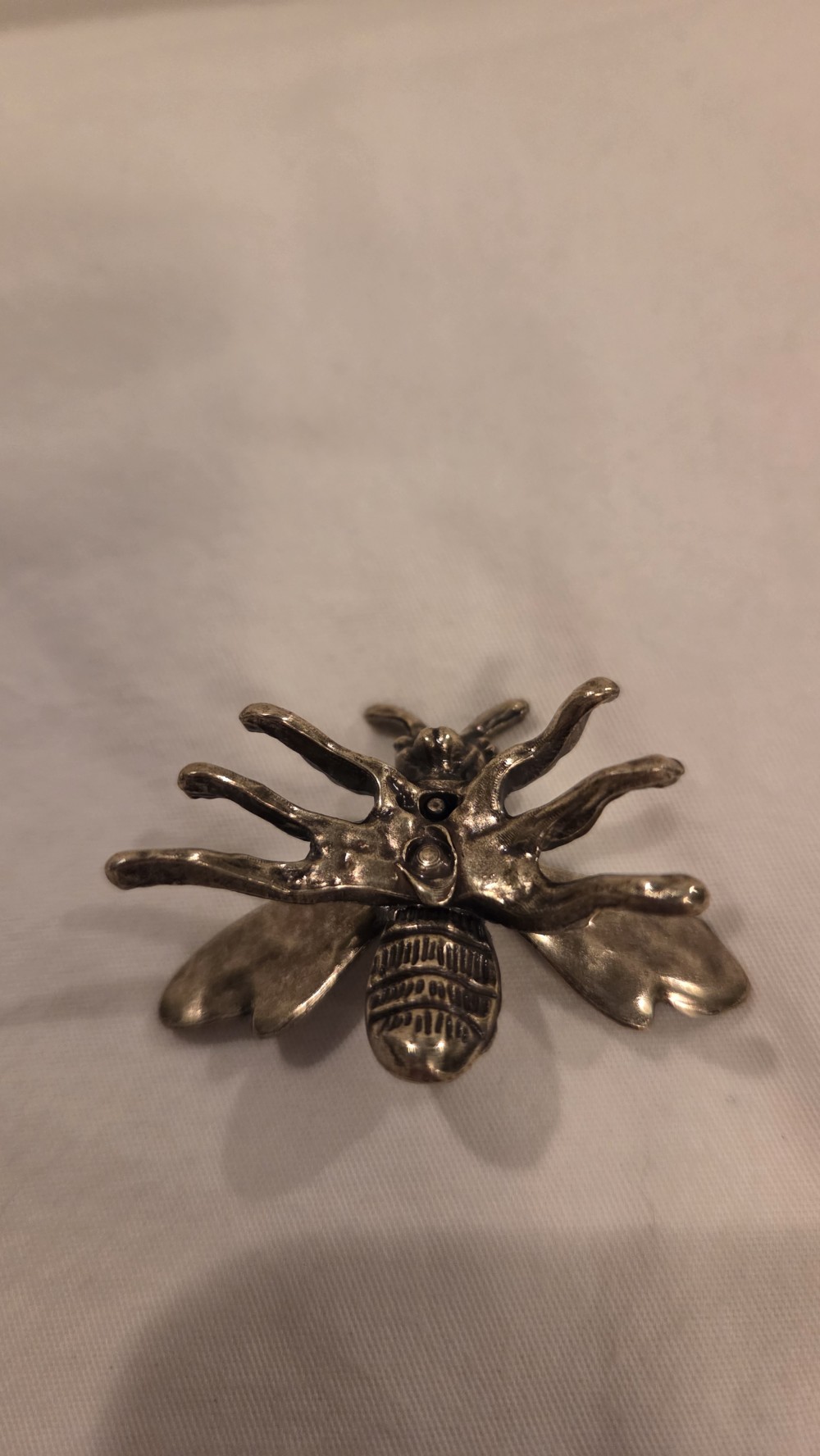 DO-1836 miniature brass bee