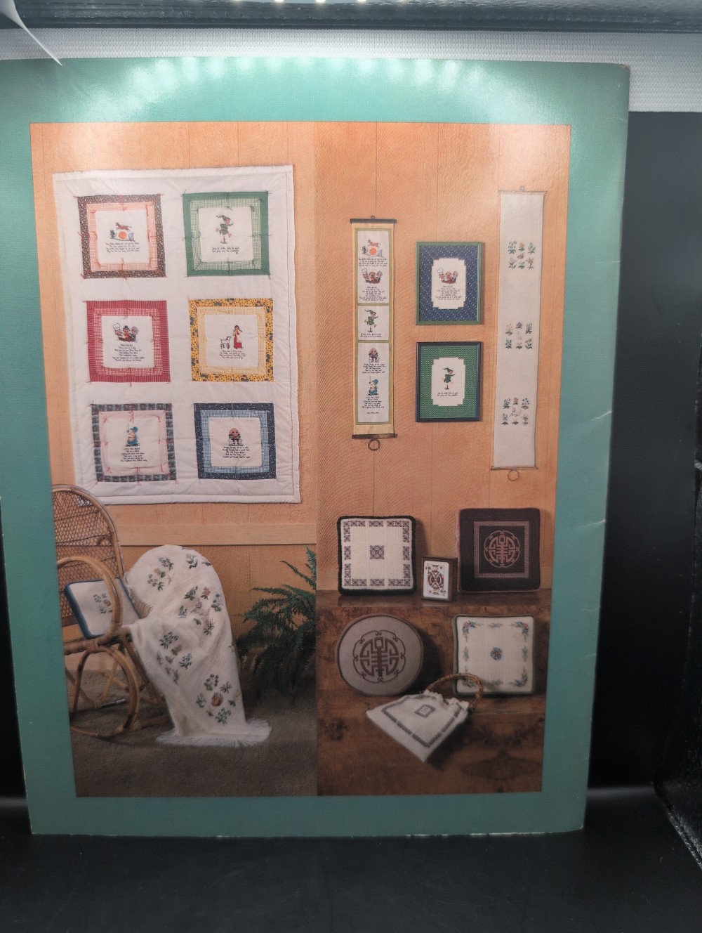 Vtg 1978 Classic Collection needlework design book