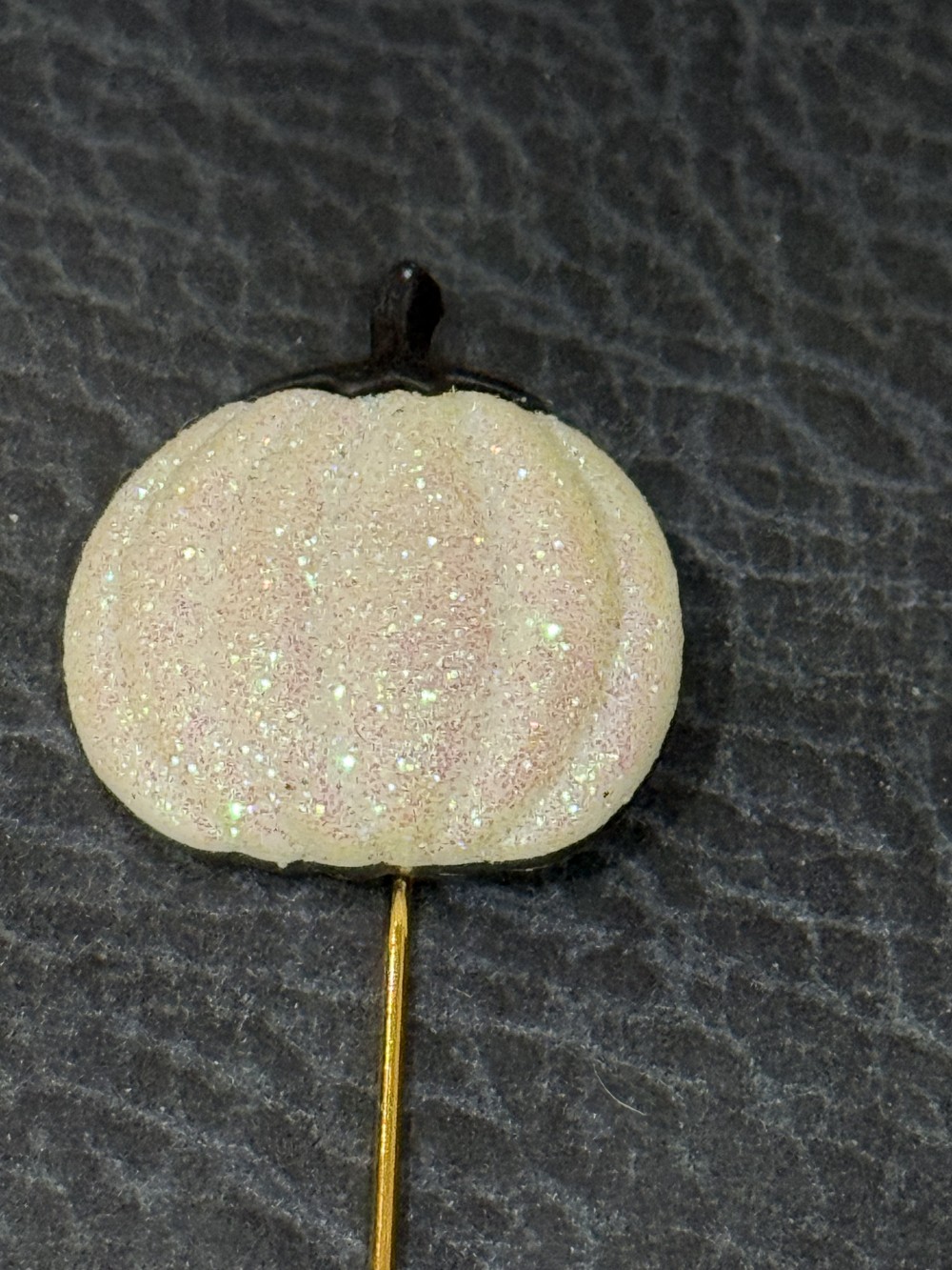 Hat Pin, Scarf Pin - White Pumpkin in Glitter,  Lapel Pin, Autumn, Fall, Thanksgiving