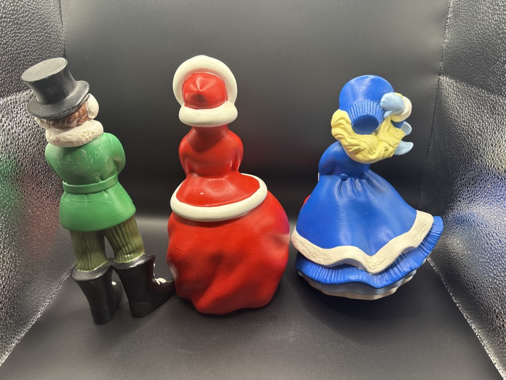 Atlantic Mold Christmas Carolers Hand Painted Lot of 3 ~9 in H