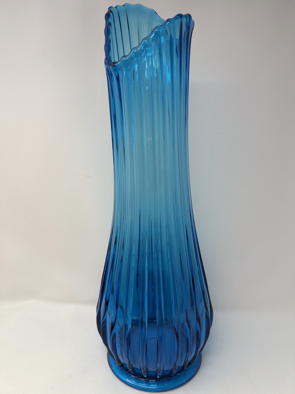 L. E. Smith Peacock Swung Vase
